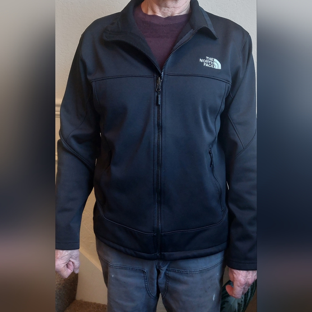 The North Face Windfall Men's Black Jacket